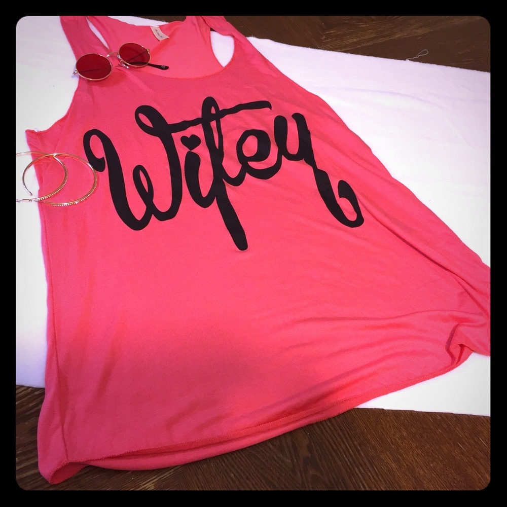 Plus size women’s sleeveless wifey top